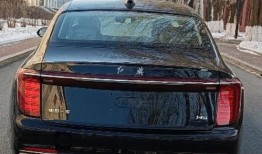 新款红旗h9爆料视频,豪华轿车新标杆，惊艳亮相引期待！”